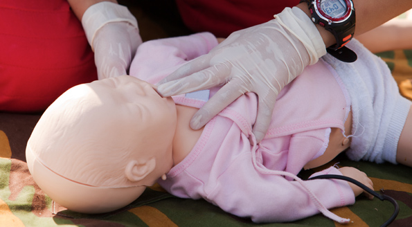 dziecko pierwsza pomoc resuscytacja
